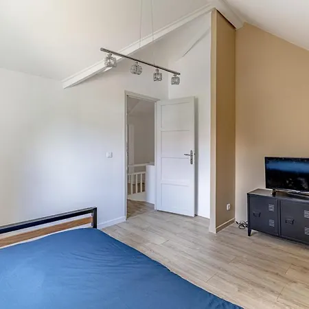 Vakantiehuis Grey Cosy House Maison Spacieuse Avec Jardin